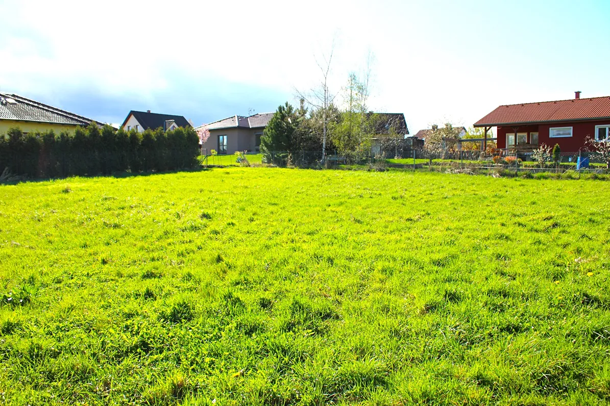 Prodej stavebního pozemku 1281 m²